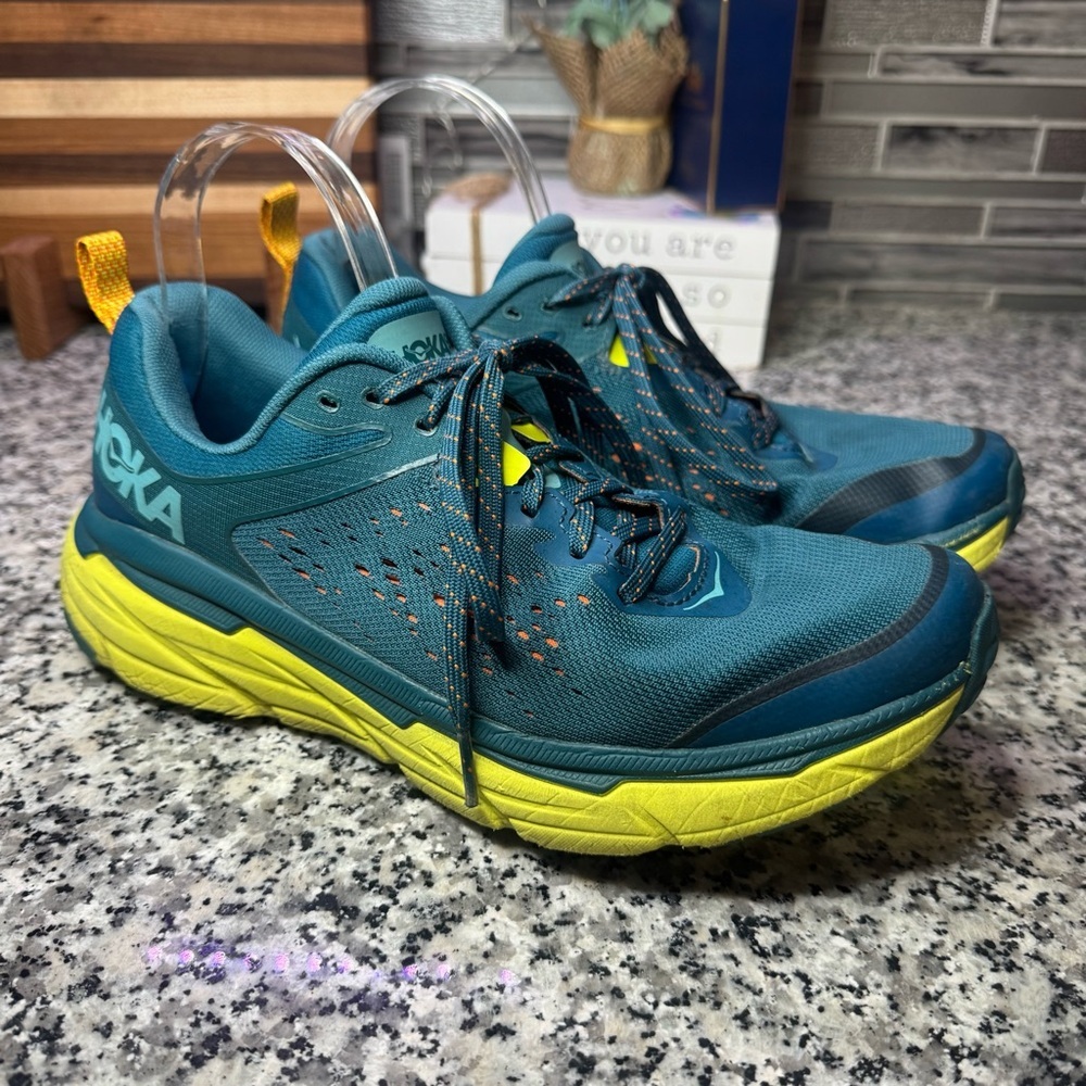 Hoka One One Men's Challenger ATR 6 Trail Running Shoes Size 9